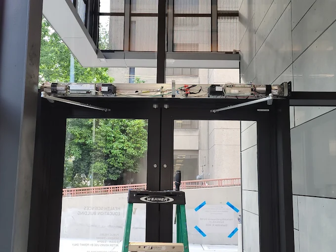 Common Causes of Automatic Sliding Door Failures and How We Fix Them Safely