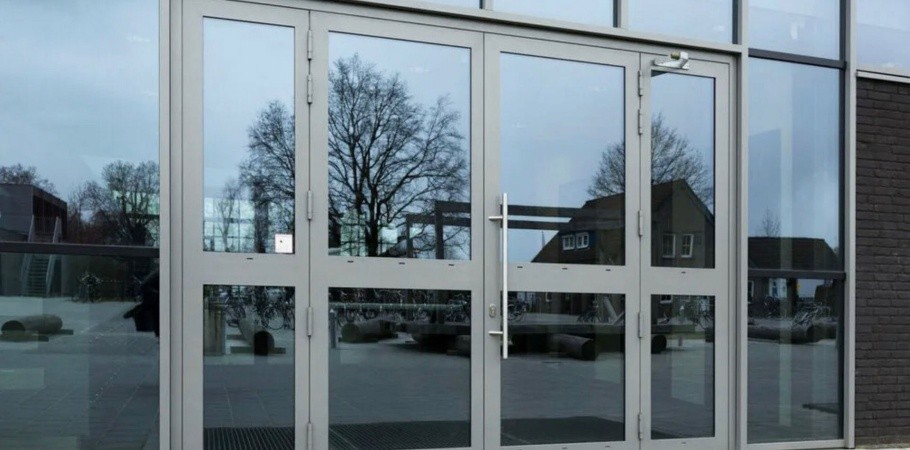 Is Your Business Ready for Automatic Doors? When Should You Hire an Installer in Bryant, AR?